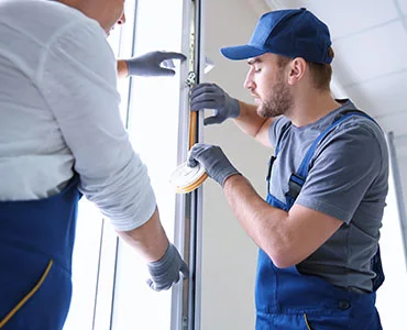 glass repair experts in Ensley, FL