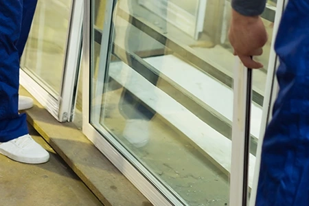 Commercial Glass Repair Technician in Ensley, FL